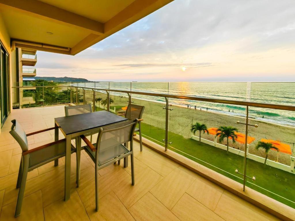 ออซั่ม โฮเต็ล Hotel ซานฮวน ภายนอก รูปภาพ